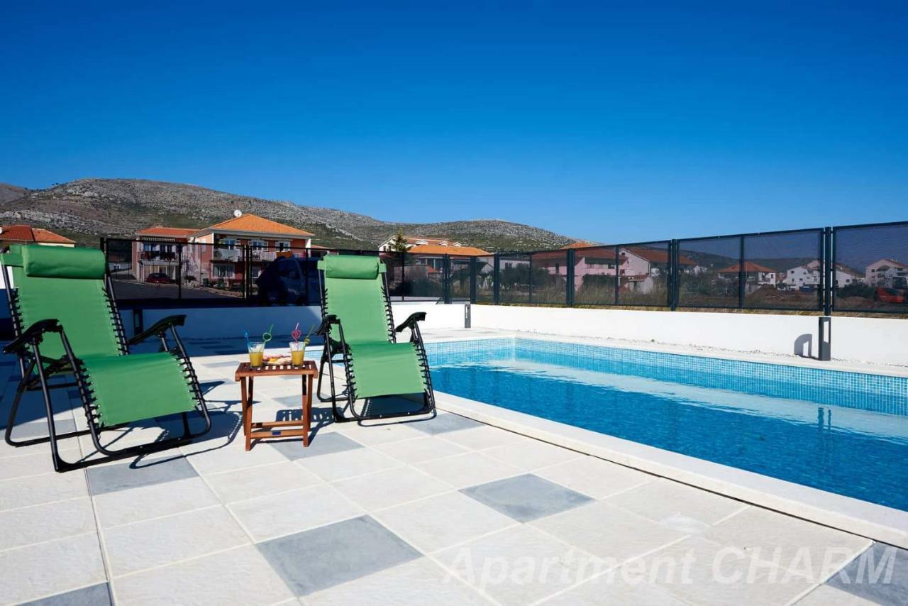 Luxury Apartment Charm With Pool Trogir Exterior foto